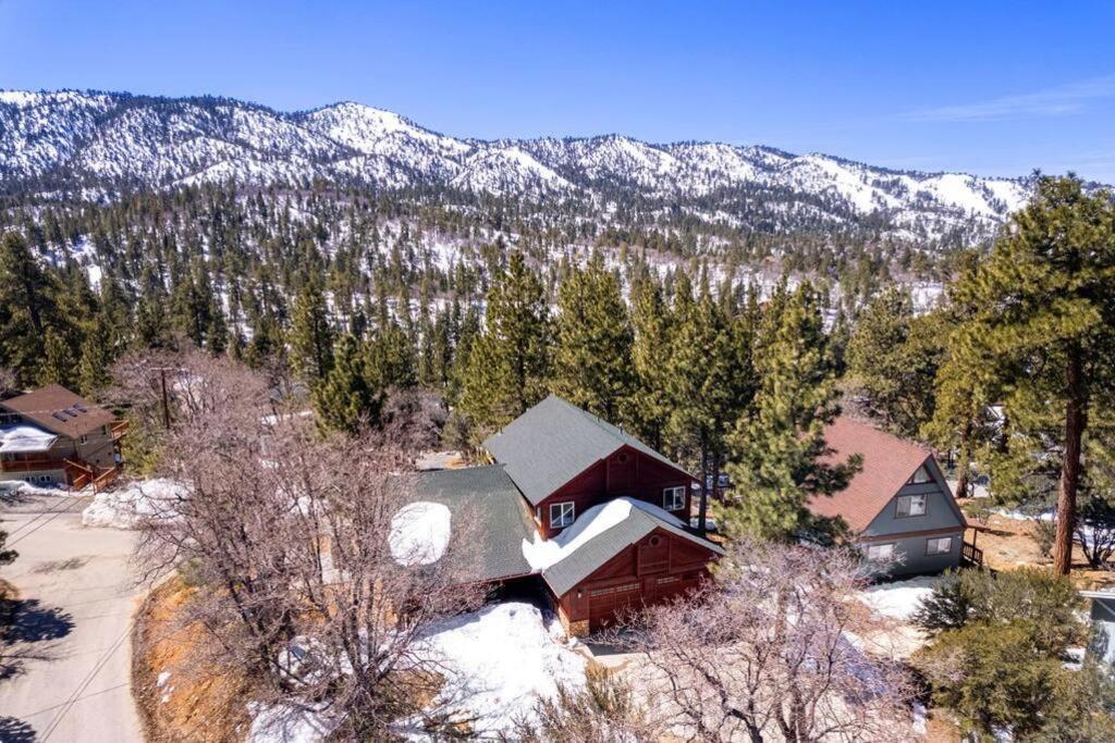 Koselig Cabin W Hot Tub, Fireplace & Central Ac Big Bear Lake Bagian luar foto